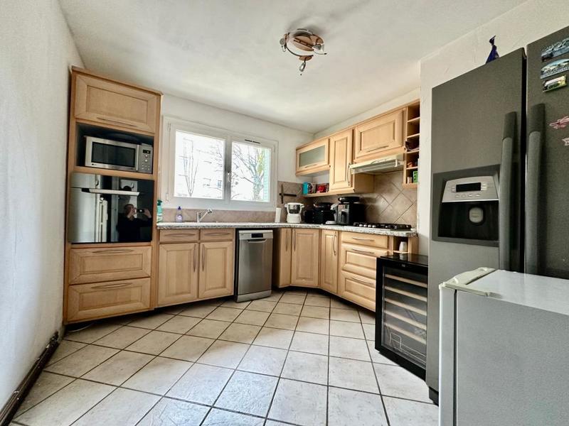 Appartement - 76 m² - 4 pièces