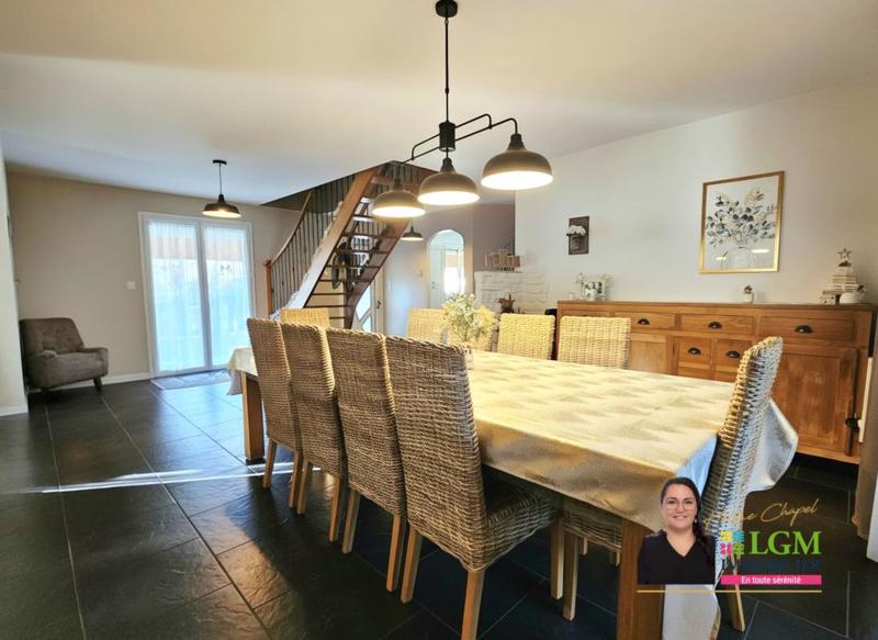 Maison - 228 m² - 7 pièces