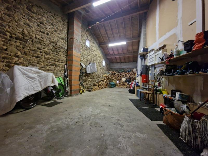 Maison - 266 m² - 8 pièces