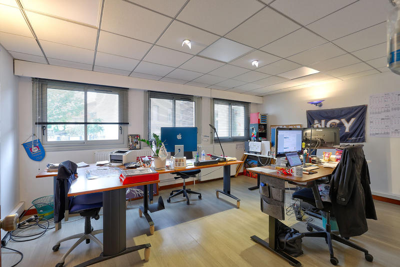 Bureau - 148 m²