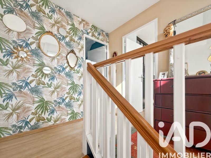 Maison - 187 m² - 9 pièces