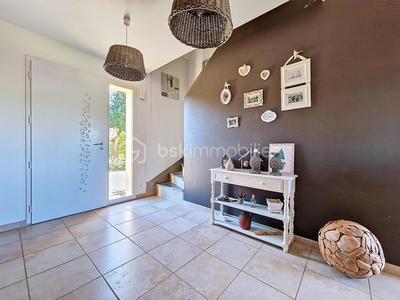 Maison - 176 m² - 5 pièces