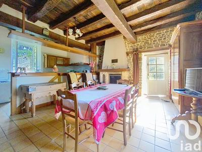 Maison - 219 m² - 6 pièces