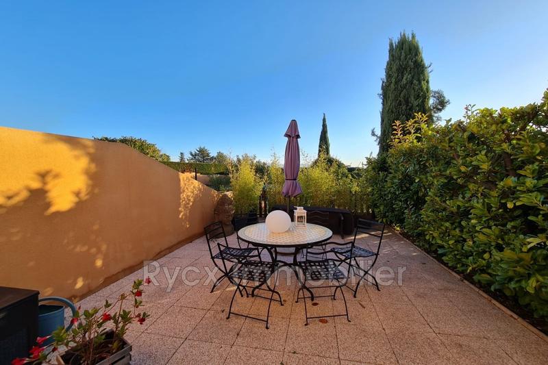 Maison - 349 m² - 10 pièces