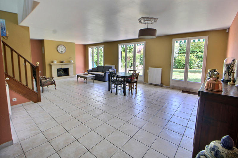 Maison - 165 m² - 7 pièces