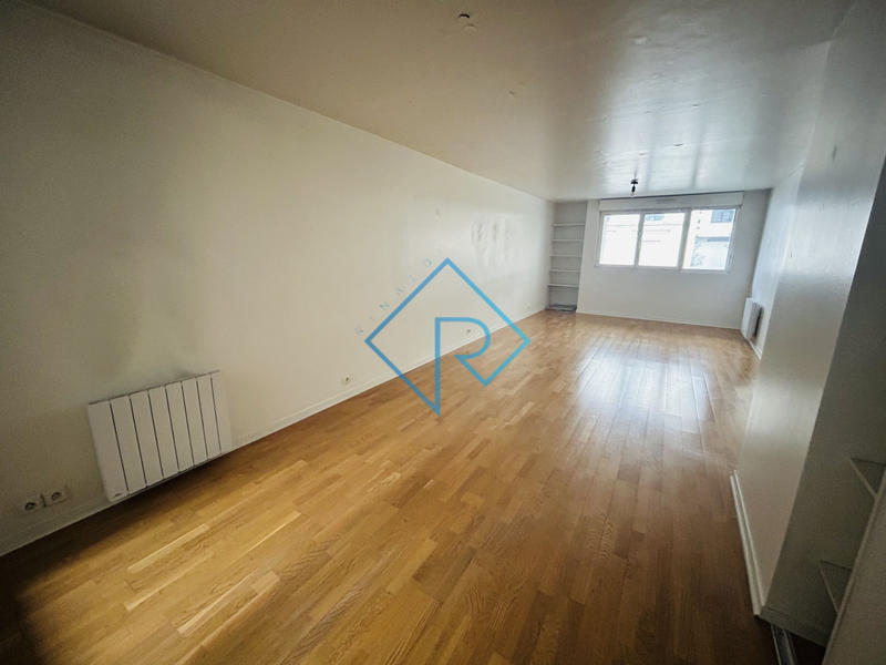Loft - 62 m² - 2 pièces