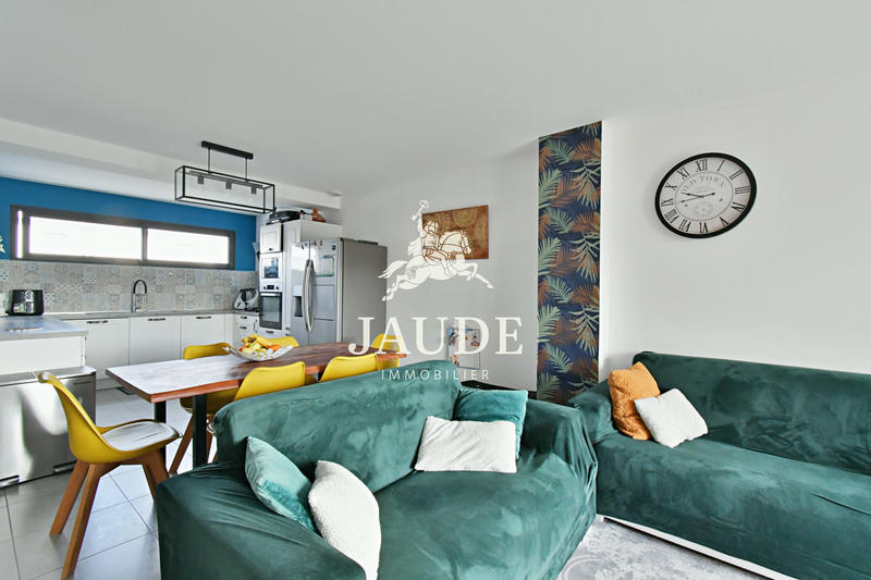 Maison - 121 m² - 5 pièces