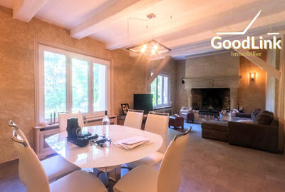 Maison - 235 m² - 7 pièces