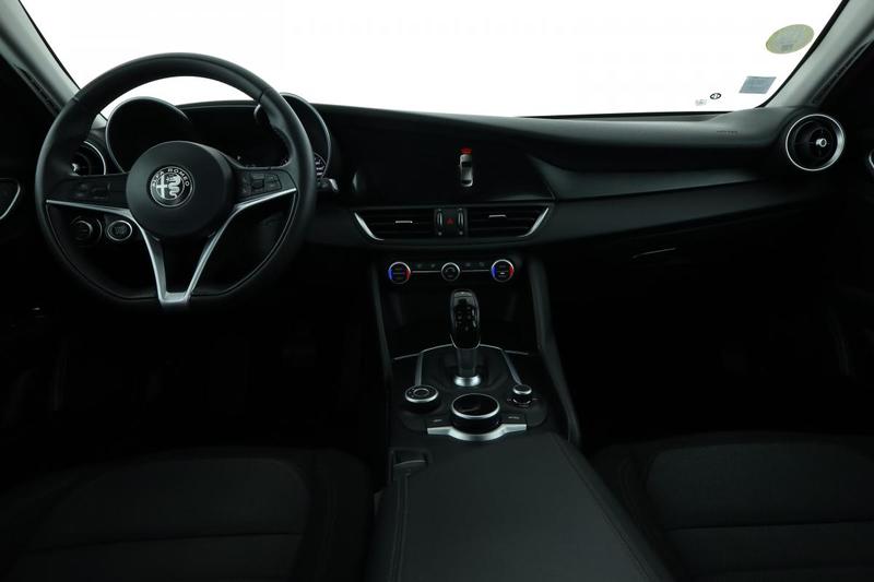 Alfa Romeo Giulia 2.2 At8 150 ch