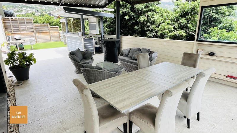 Villa - 141 m² - 5 pièces