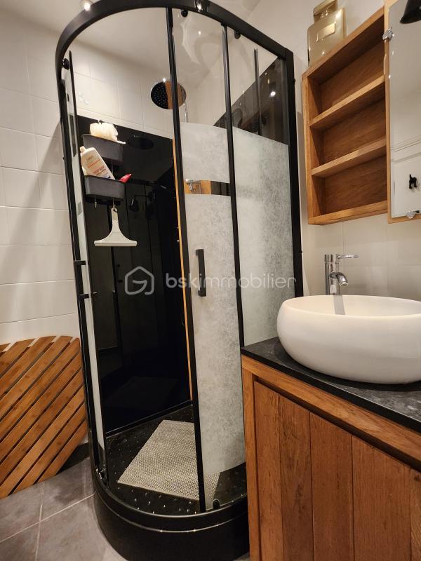 Maison en pierre - 250 m² - 7 pièces