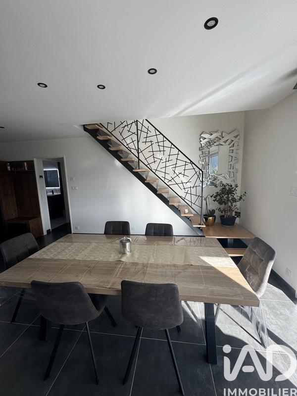 Maison - 169 m² - 7 pièces