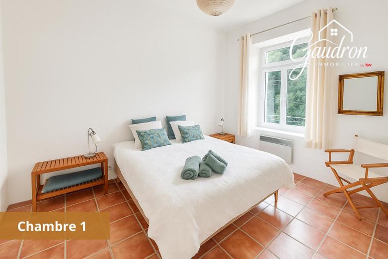 Maison - 220 m² - 7 pièces