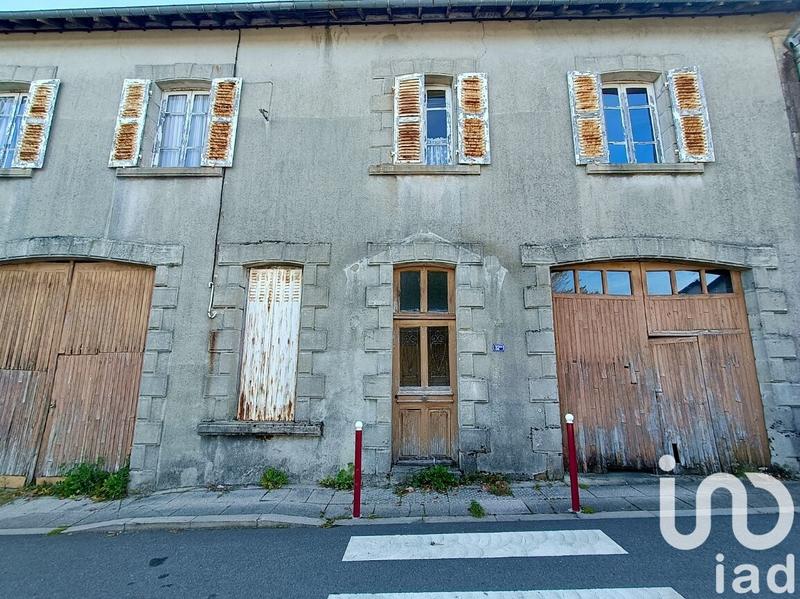 Maison - 253 m² - 8 pièces