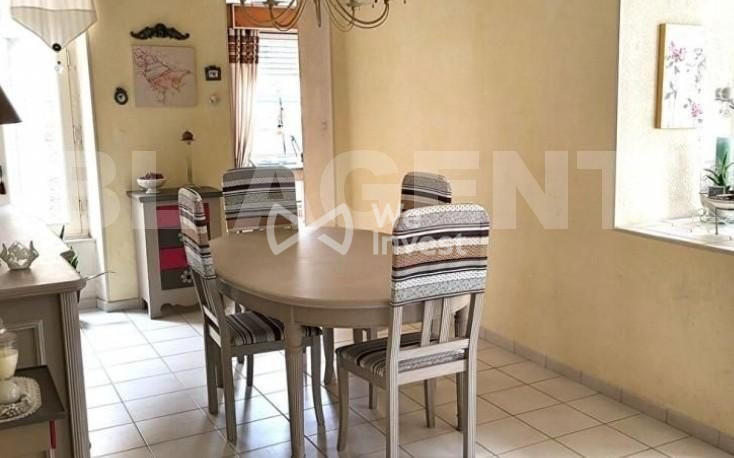 Maison - 195 m² - 6 pièces