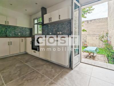 Maison - 85 m² - 4 pièces