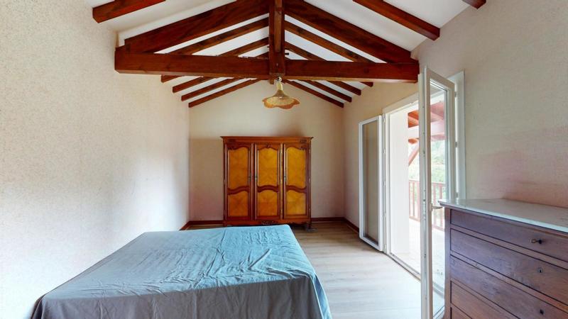 Maison - 137 m² - 5 pièces