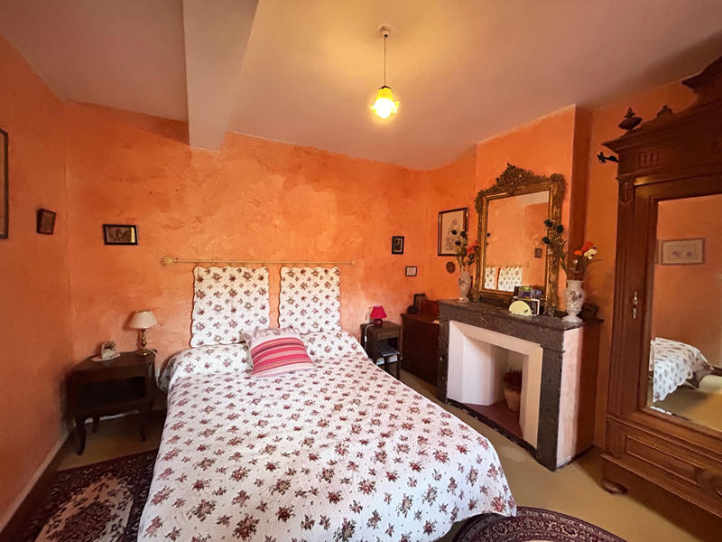 Maison - 200 m² - 6 pièces