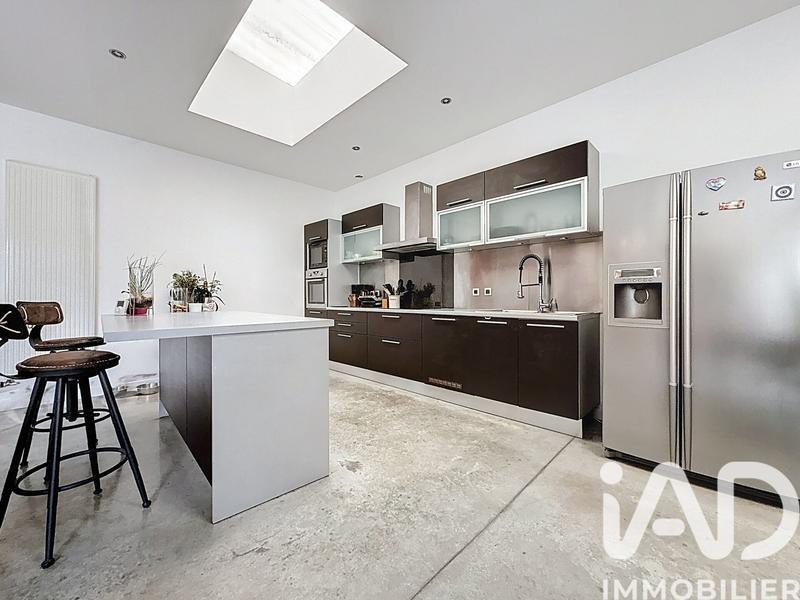 Loft - 206 m² - 6 pièces