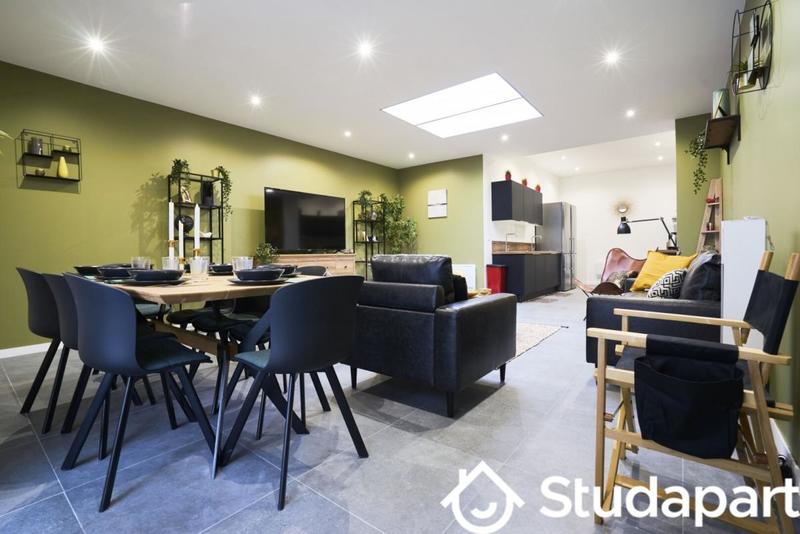 Chambre - 12 m² - 1 pièce