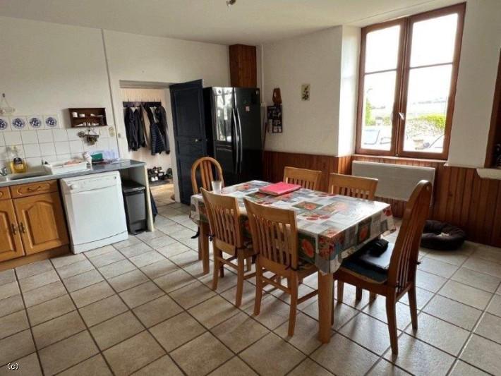 Maison ancienne - 254 m² - 10 pièces