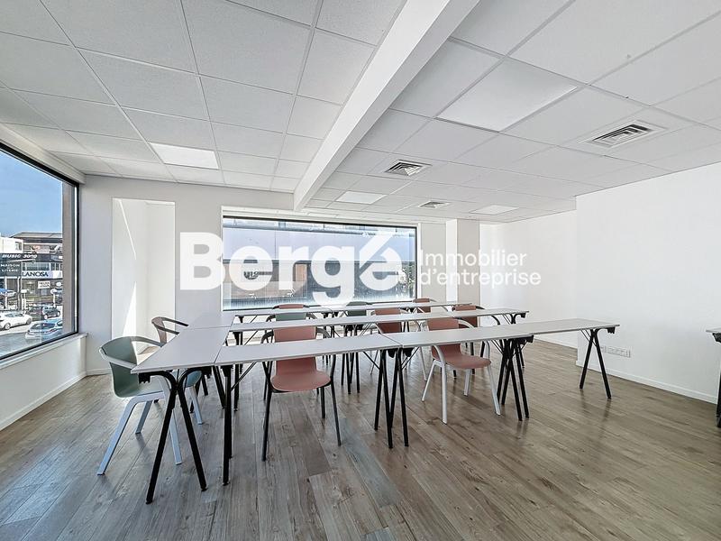 Bureau - 530 m²
