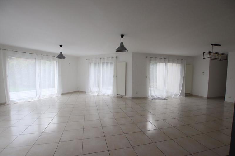 Maison - 210 m² - 7 pièces