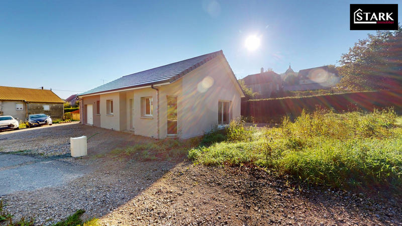 Maison - 90 m² - 4 pièces