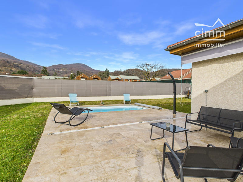 Maison - 127 m² - 5 pièces