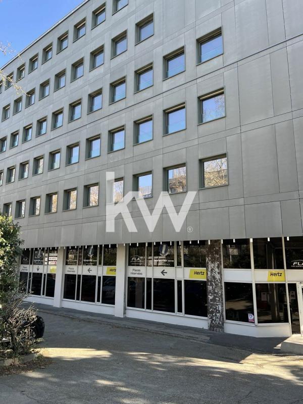 Bureau - 1 000 m² - 20 pièces