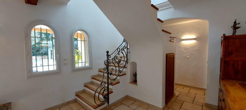 Villa - 240 m² - 7 pièces
