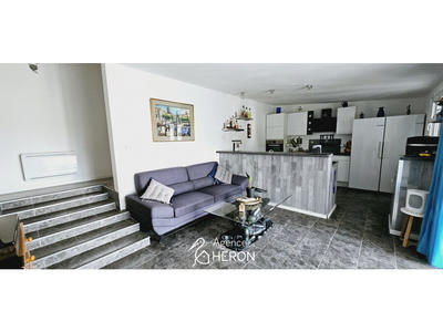 Propriété - 78 m² - 4 pièces