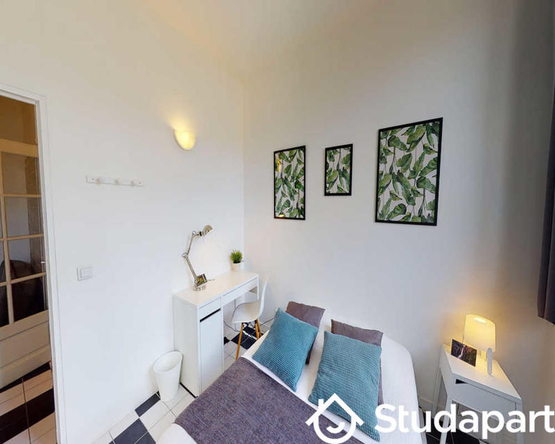 Chambre - 110 m² - 1 pièce