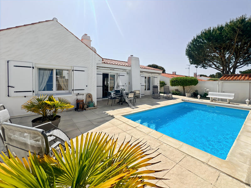 Maison - 92 m² - 5 pièces