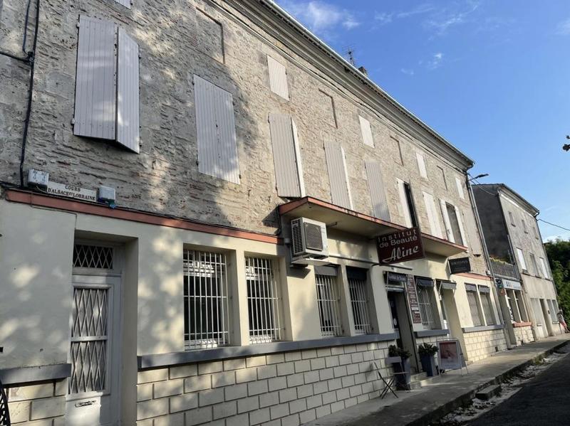 Immeuble - 261 m² - 12 pièces