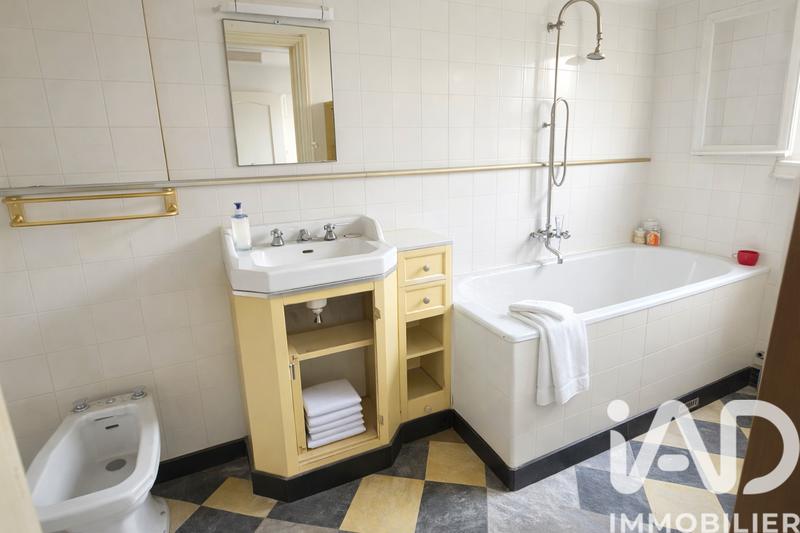 Maison - 93 m² - 5 pièces