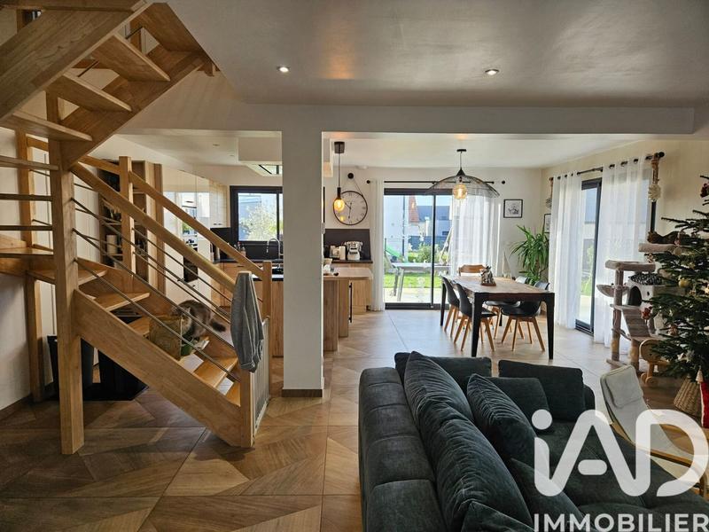 Maison - 109 m² - 5 pièces