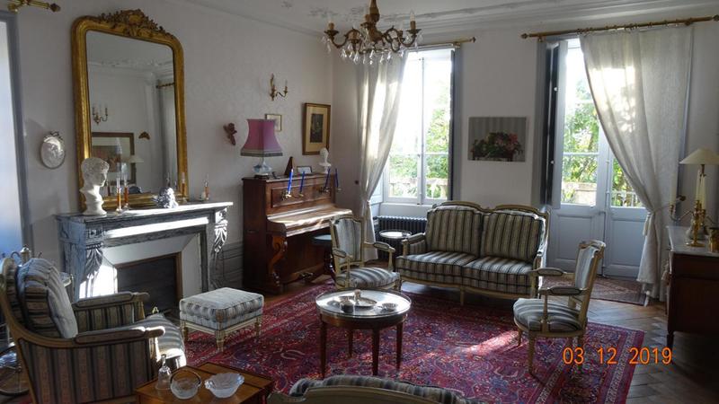 Demeure - 304 m² - 11 pièces