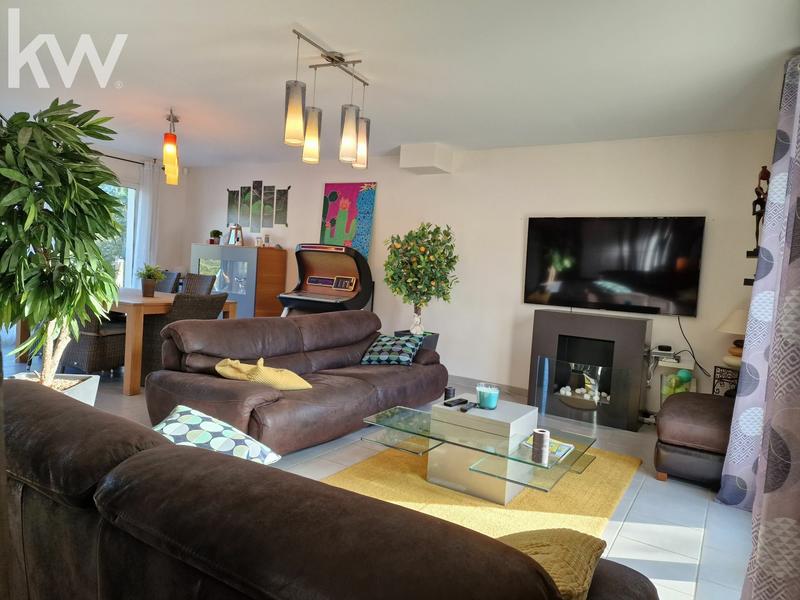 Maison - 105 m² - 4 pièces