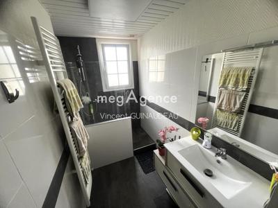 Maison - 96 m² - 4 pièces