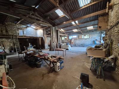 Grange - 202 m² - 2 pièces