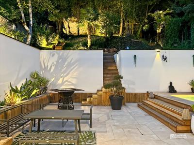 Maison - 215 m² - 4 pièces