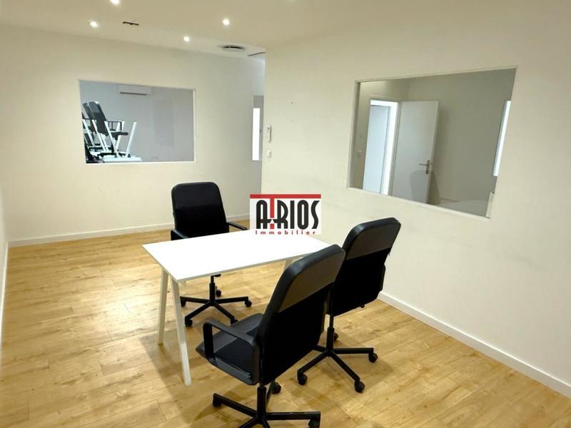 Local d'activité / Entrepôt - 285 m²