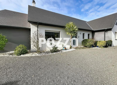 Maison - 215 m² - 6 pièces