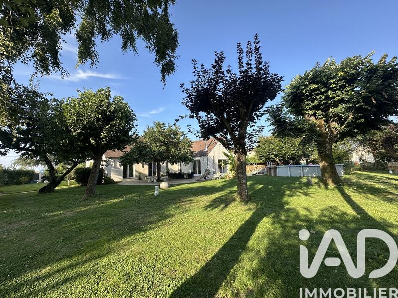 Maison de maîtres - 260 m² - 8 pièces