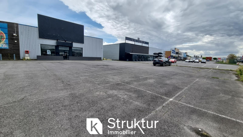 Local commercial - 472 m²