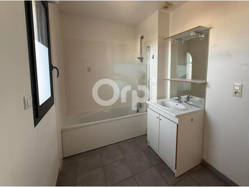 Maison - 166 m² - 6 pièces