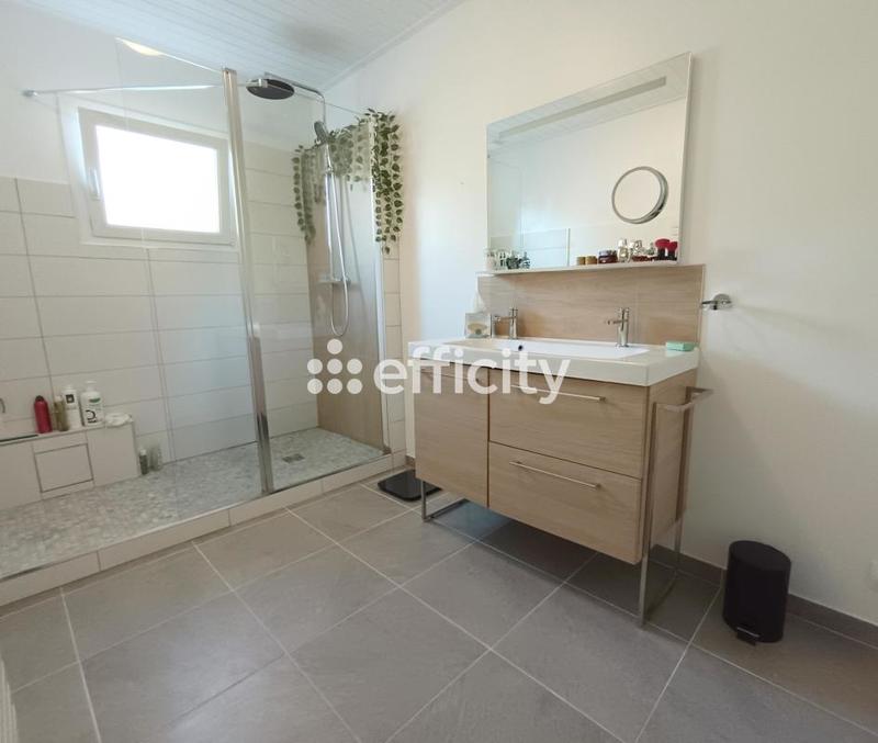 Pavillon - 153 m² - 6 pièces