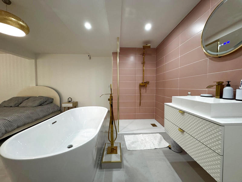 Appartement - 205 m² - 5 pièces