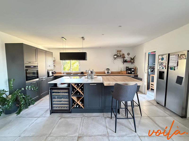 Maison - 170 m² - 7 pièces